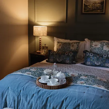 Hotel Old Grammar 3*