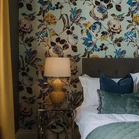 Old Grammar 3* Cartmel