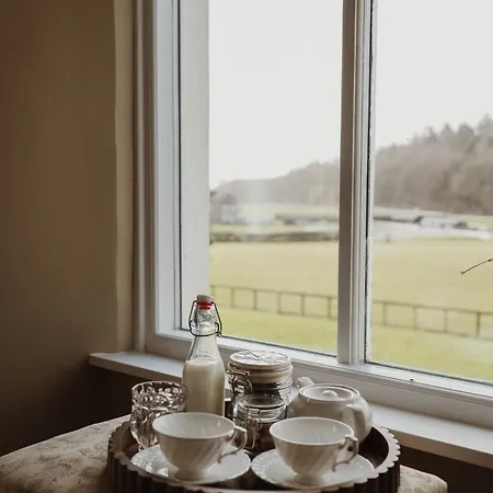 Old Grammar 3* Cartmel