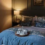 Hotel Old Grammar 3*