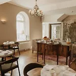 Old Grammar Hotel Cartmel